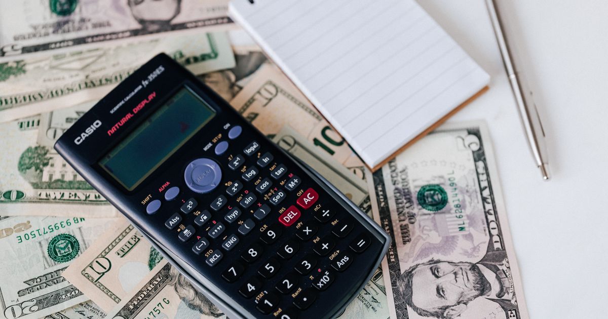 Monthly vs yearly IPTV plans - a savings calculator - BoomTV